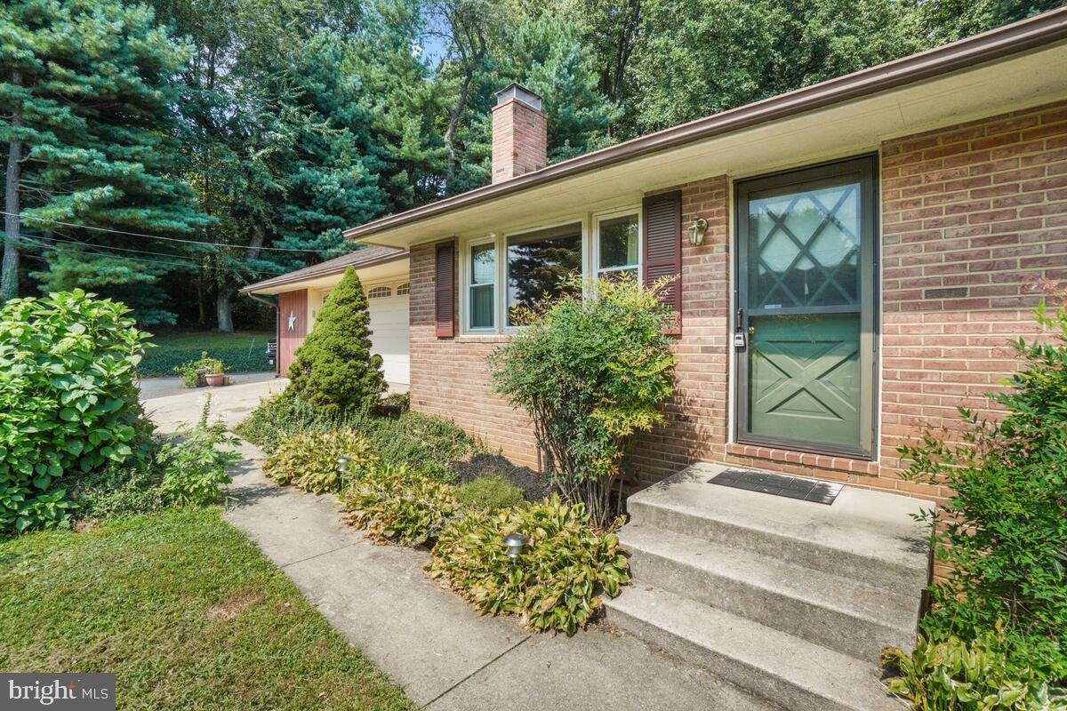 6602 South Clifton Road Frederick, MD 21703 - Photo 6 of 37