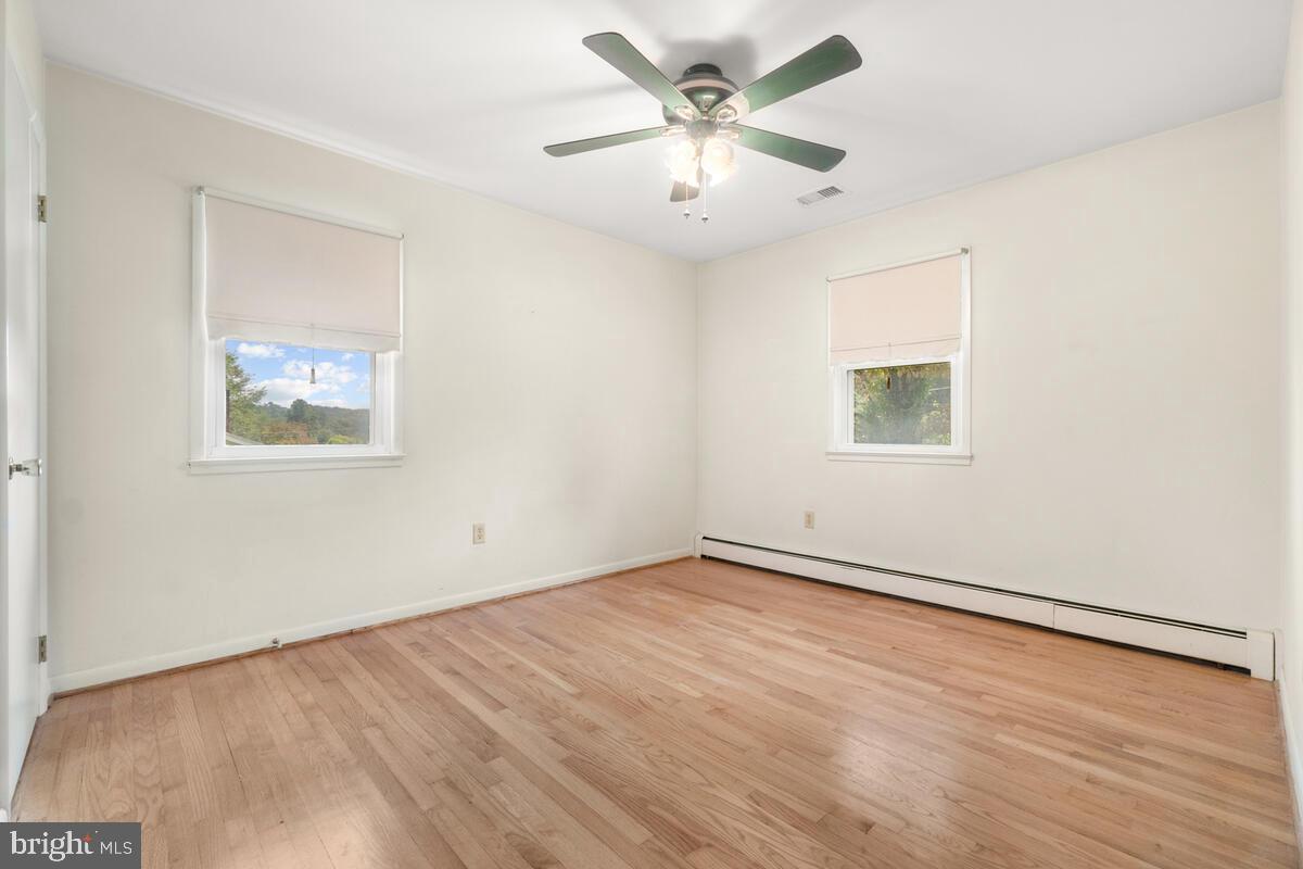 6602 South Clifton Road Frederick, MD 21703 - Photo 8 of 37