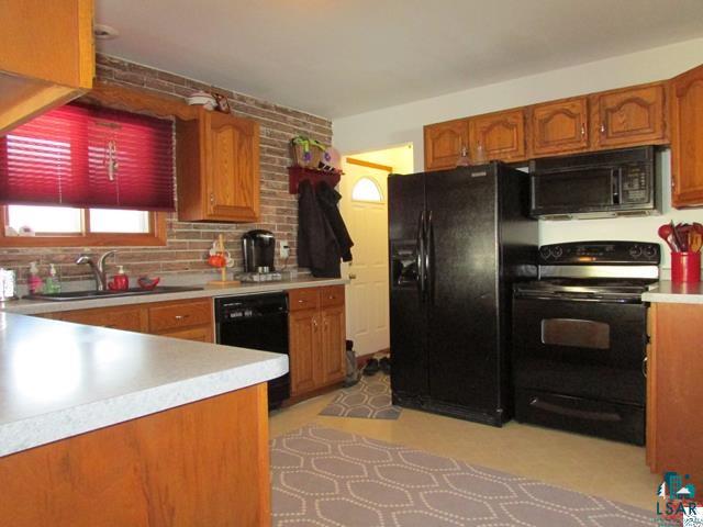 4038 Munger Shaw Road Duluth, MN 55810 - Photo 3 of 16 Kitchen