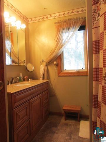 4038 Munger Shaw Road Duluth, MN 55810 - Photo 7 of 16 Bathroom