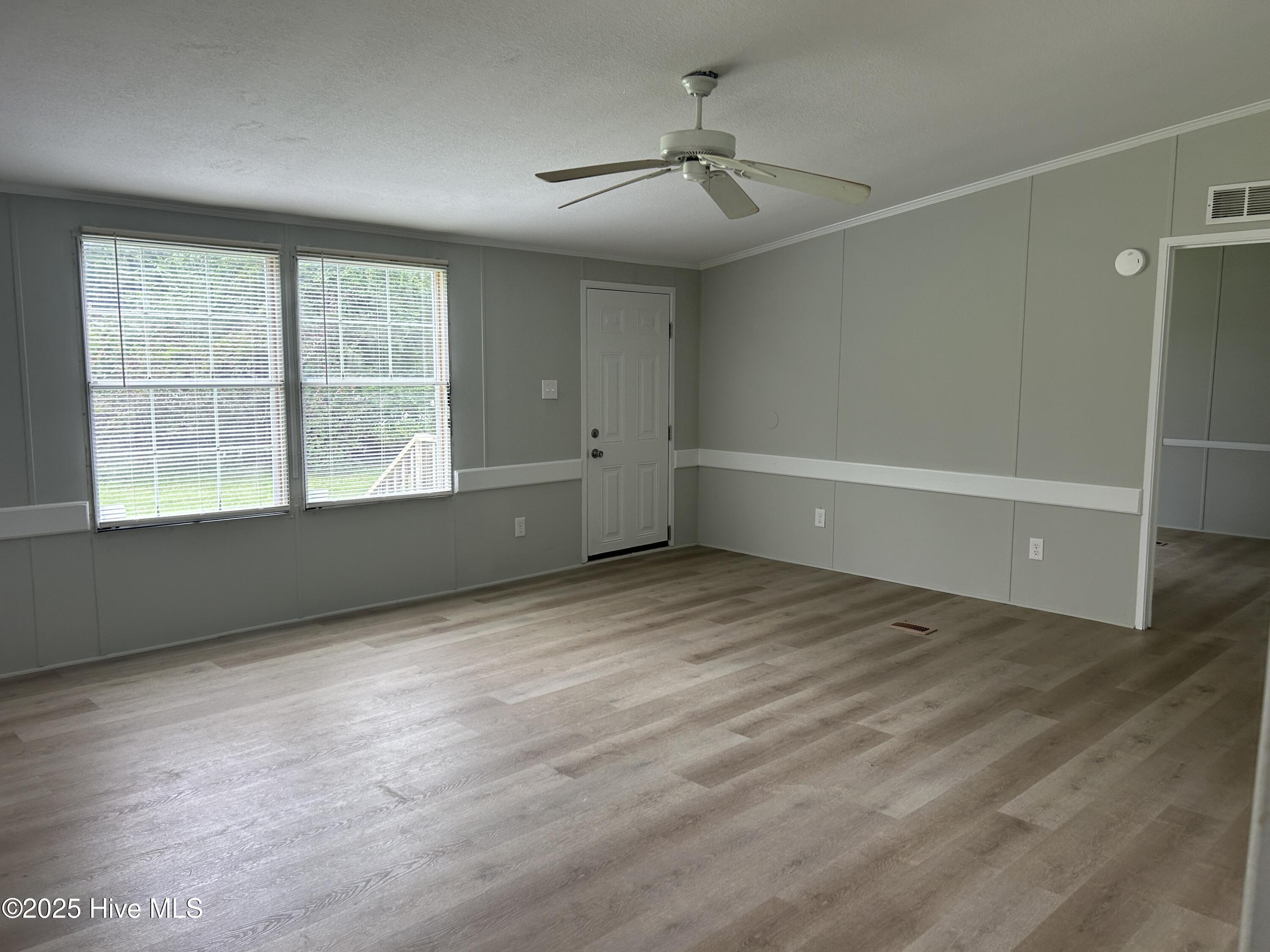 996 Arvida Spur Road Rocky Point, NC 28457 - Photo 5 of 13 living 2
