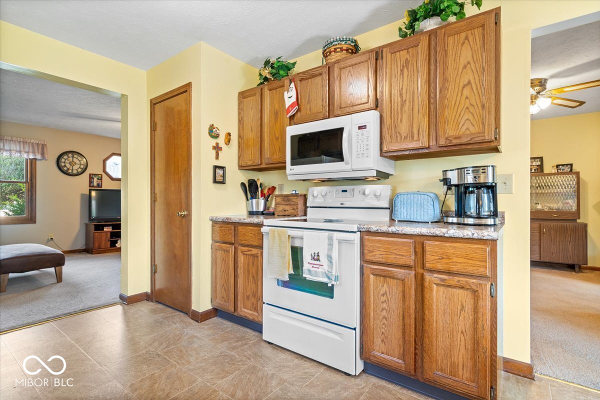 8165 Ehlerbrook Road Indianapolis, IN 46237 - Photo 11 of 28