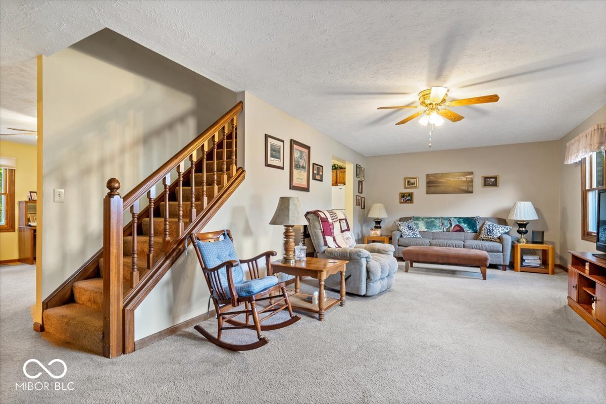 8165 Ehlerbrook Road Indianapolis, IN 46237 - Photo 7 of 28