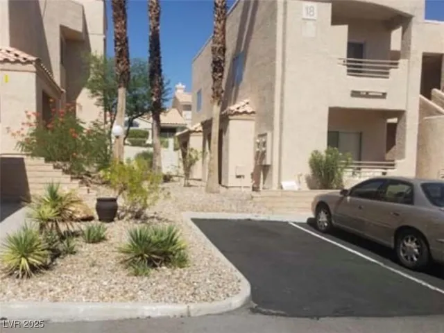 $186,900 | 2200 Highpointe Drive, Unit 201, Laughlin, NV 89029