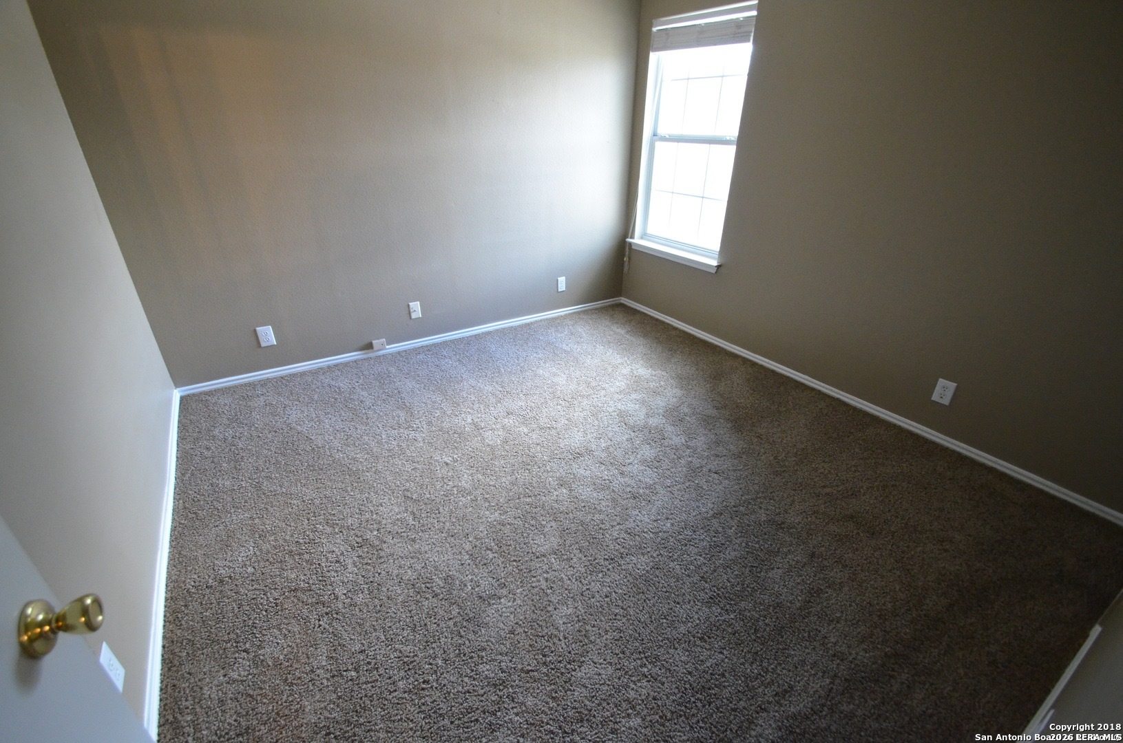 9139 Laguna Selma, TX 78154 - Photo 8 of 10