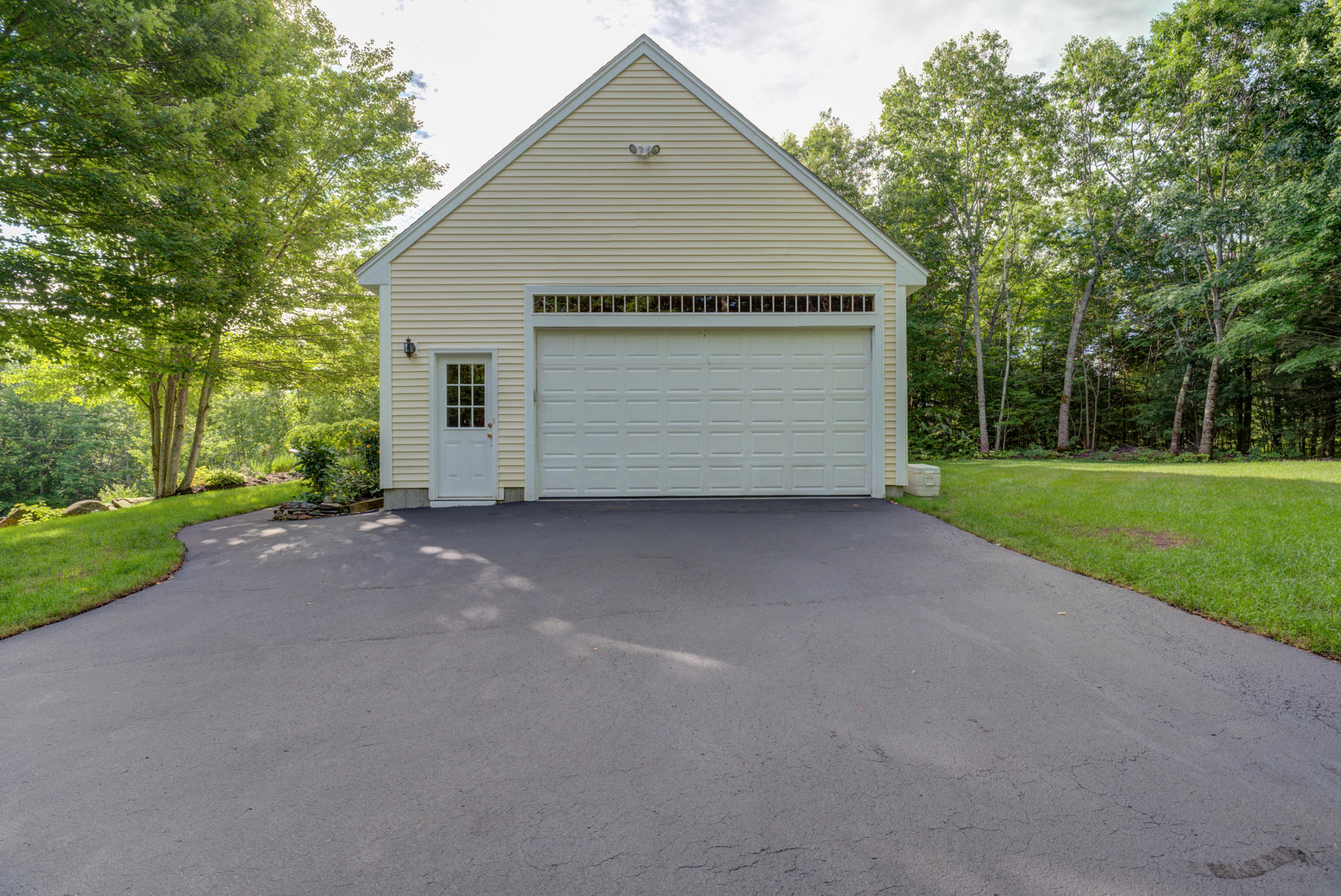 27 Busque Boulevard Standish, ME 04084 - Photo 7 of 38 D9715613-90EF-405F-8E69-6D92CEF1608E