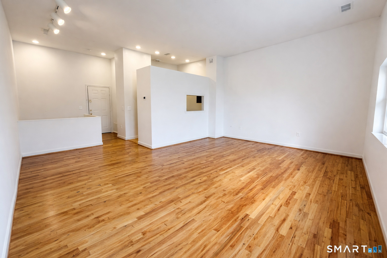 114 Huckleberry Hill Road Avon, CT 06001 - Photo 1 of 12