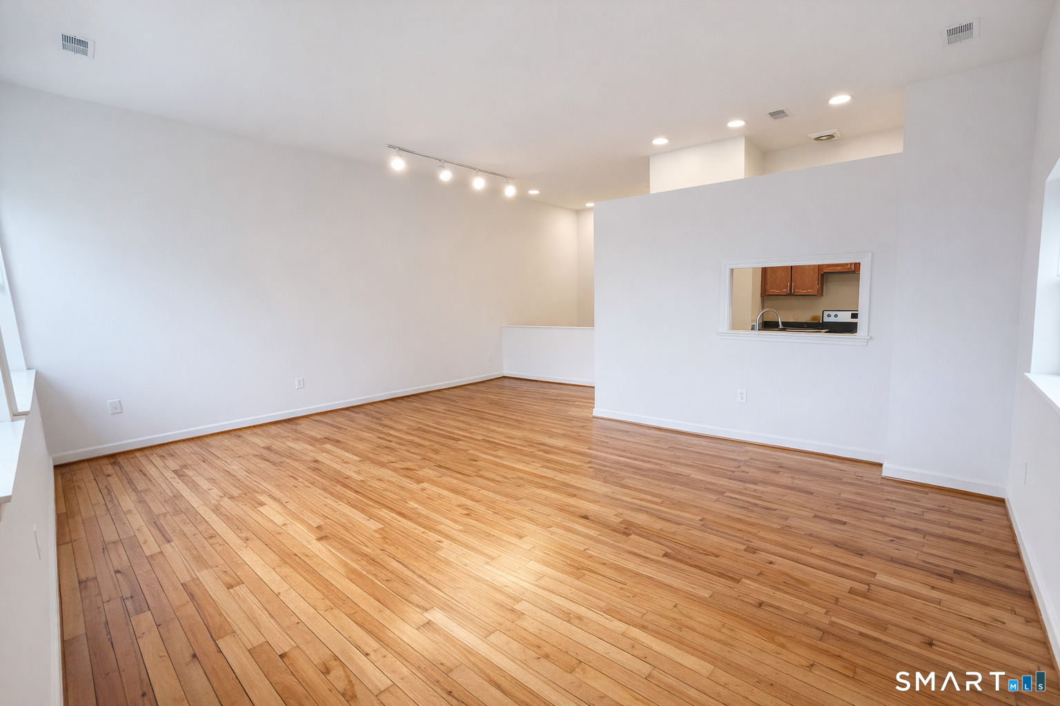 114 Huckleberry Hill Road Avon, CT 06001 - Photo 2 of 12