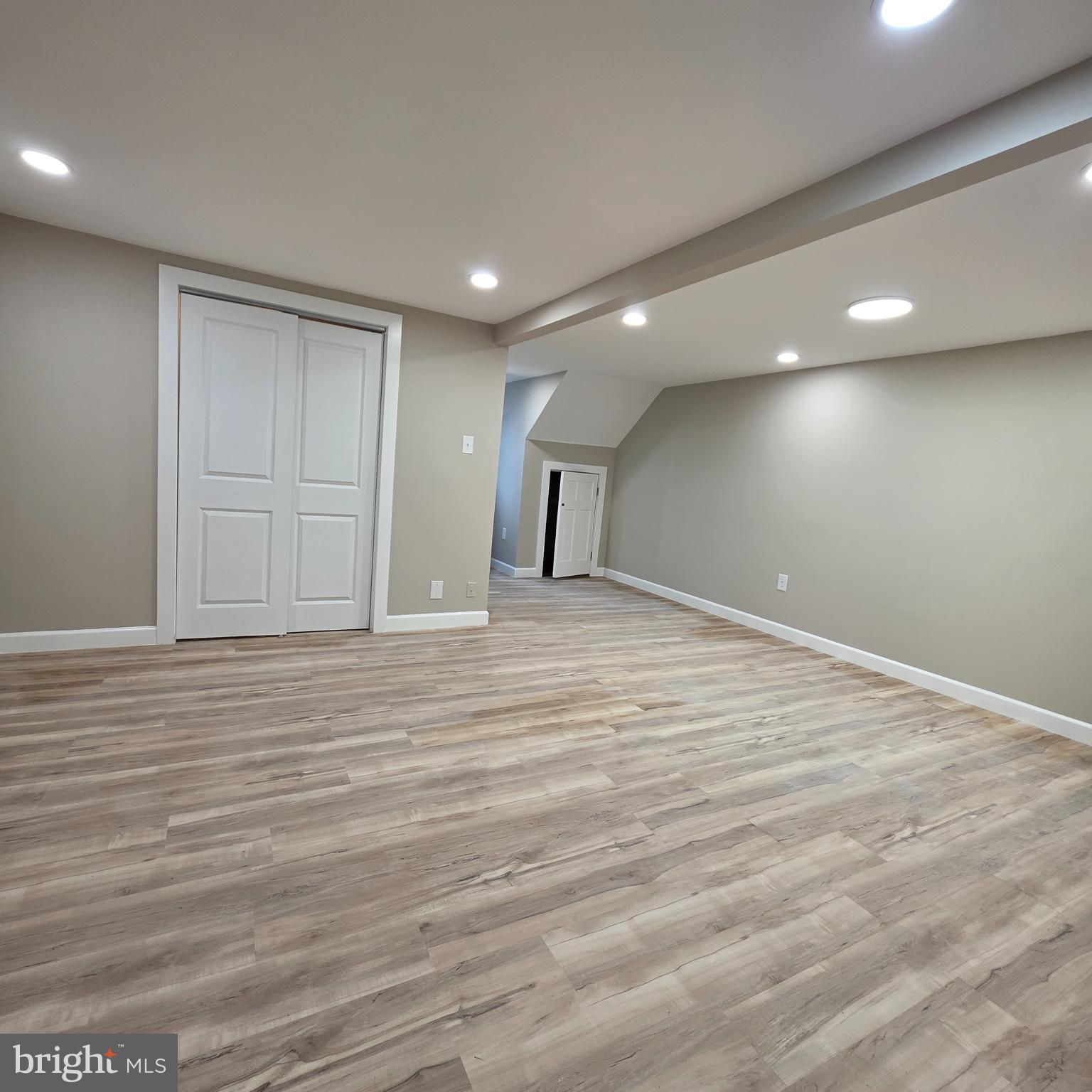 12702 Knights Road Philadelphia, PA 19154 - Photo 20 of 23 Gallery Image 20
