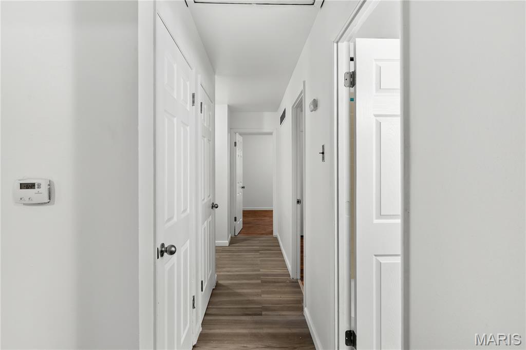 11795 Old Halls Ferry Road Florissant, MO 63033 - Photo 13 of 28