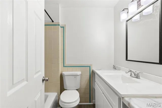 $219,900 | 11795 Old Halls Ferry Road, Florissant, MO 63033