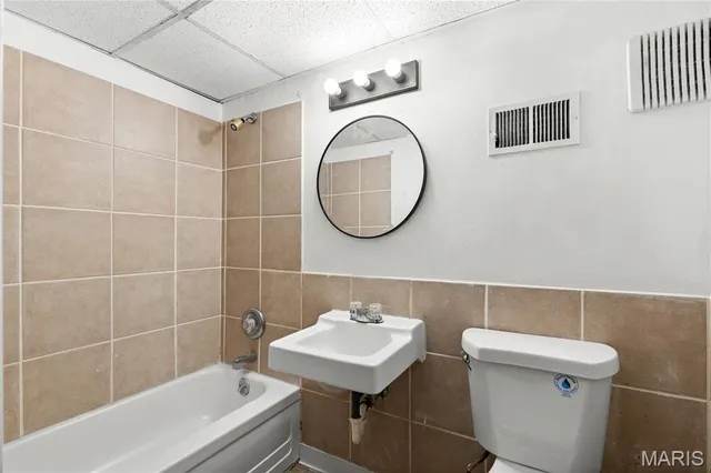 $219,900 | 11795 Old Halls Ferry Road, Florissant, MO 63033