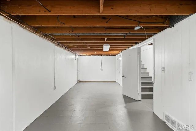 $219,900 | 11795 Old Halls Ferry Road, Florissant, MO 63033