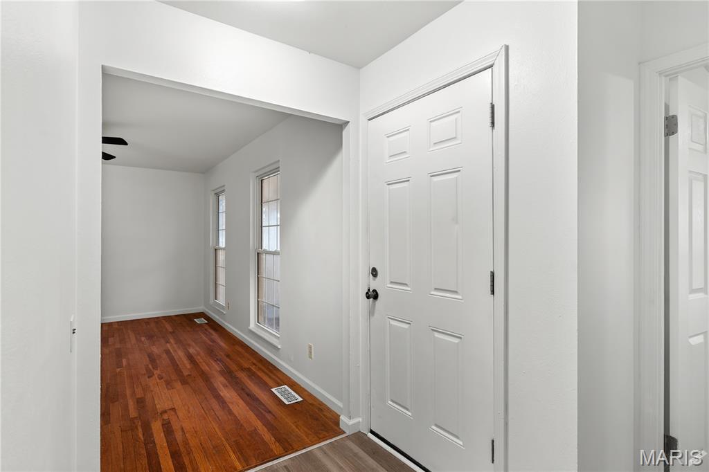 11795 Old Halls Ferry Road Florissant, MO 63033 - Photo 8 of 28