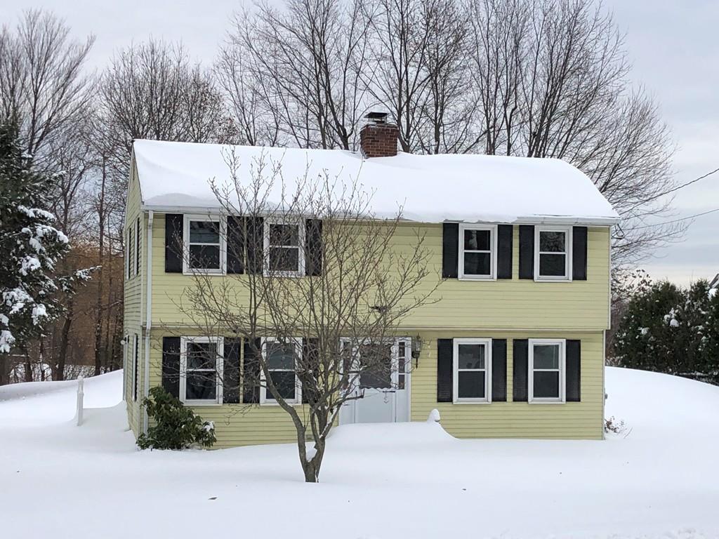 389 Hollis Road Lunenburg, MA 01462 - Photo 1 of 30 Gallery Image 1
