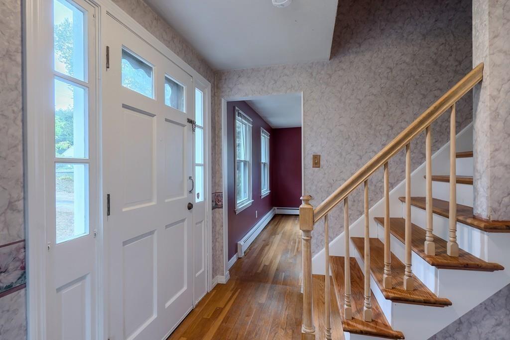 389 Hollis Road Lunenburg, MA 01462 - Photo 7 of 30 Gallery Image 7