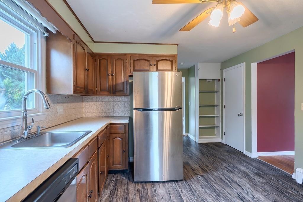 389 Hollis Road Lunenburg, MA 01462 - Photo 8 of 30 Gallery Image 8