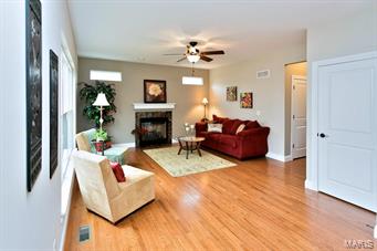 976 Grupp Road Des Peres, MO 63131 - Photo 18 of 35 Gallery Image 18