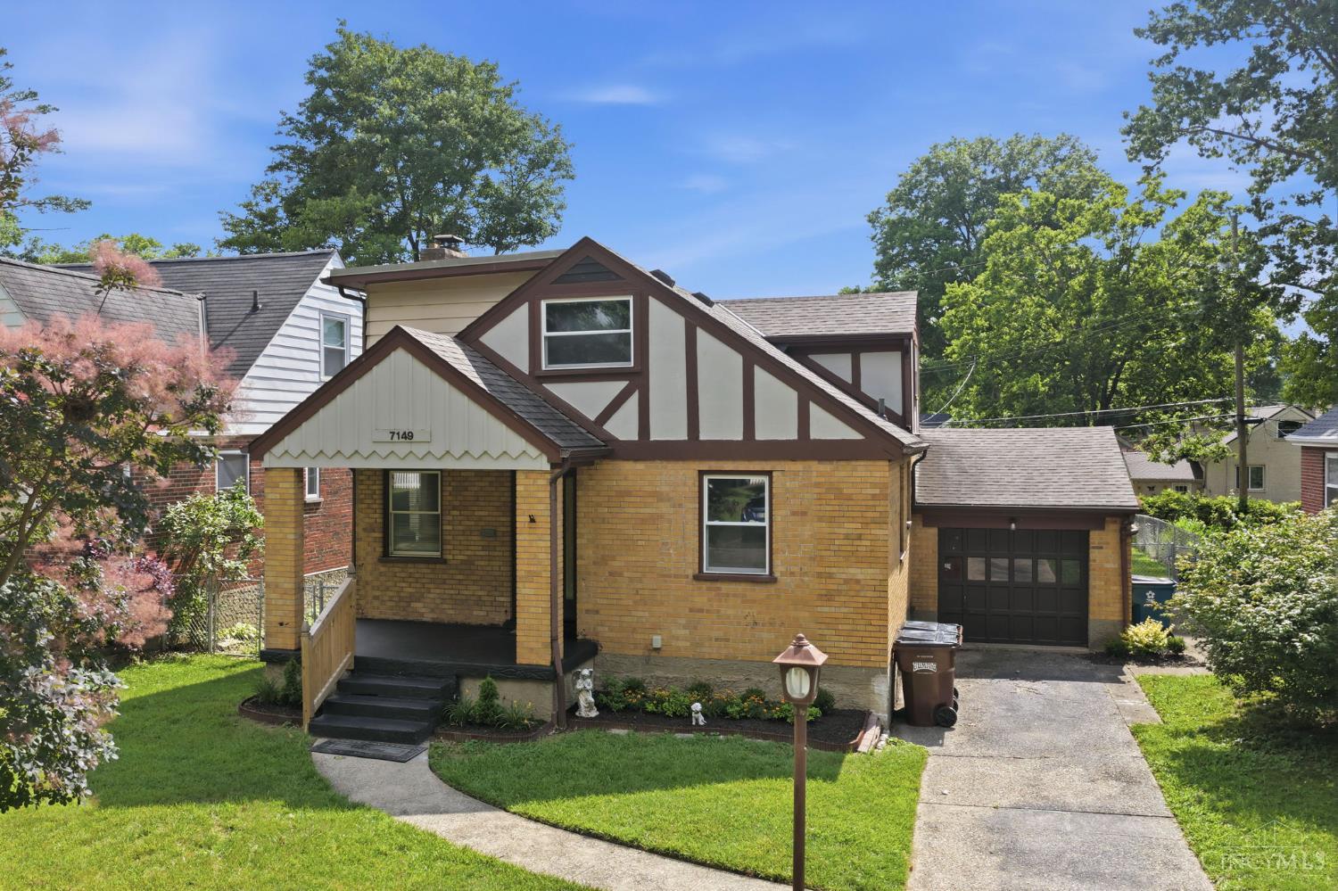 7149 Garden Road Cincinnati, OH 45236 - Photo 1 of 44