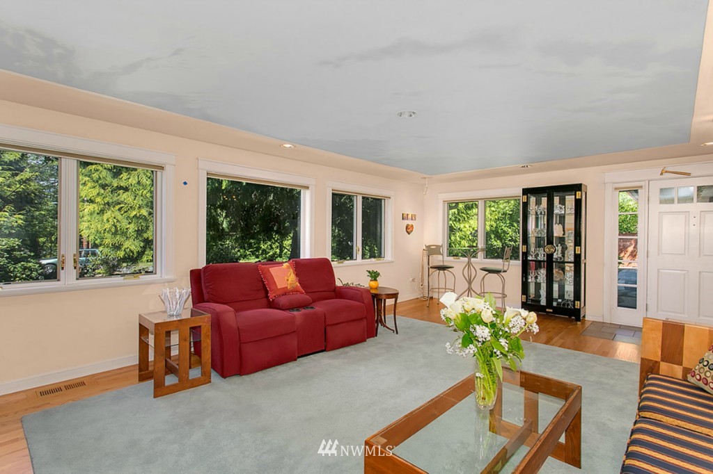 912 Main Street Edmonds, WA 98020 - Photo 11 of 24