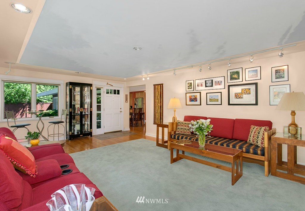 912 Main Street Edmonds, WA 98020 - Photo 13 of 24