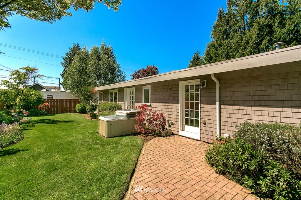 912 Main Street Edmonds, WA 98020 - Photo 22 of 24