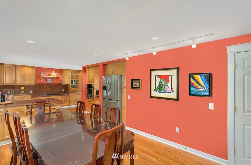 912 Main Street Edmonds, WA 98020 - Photo 9 of 24