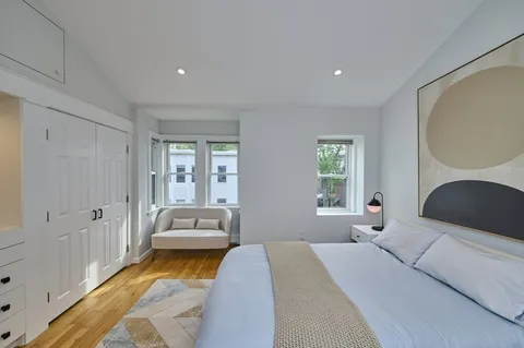 $1,125,000 | 213 Green Street, Unit 2, Cambridge, MA 02139