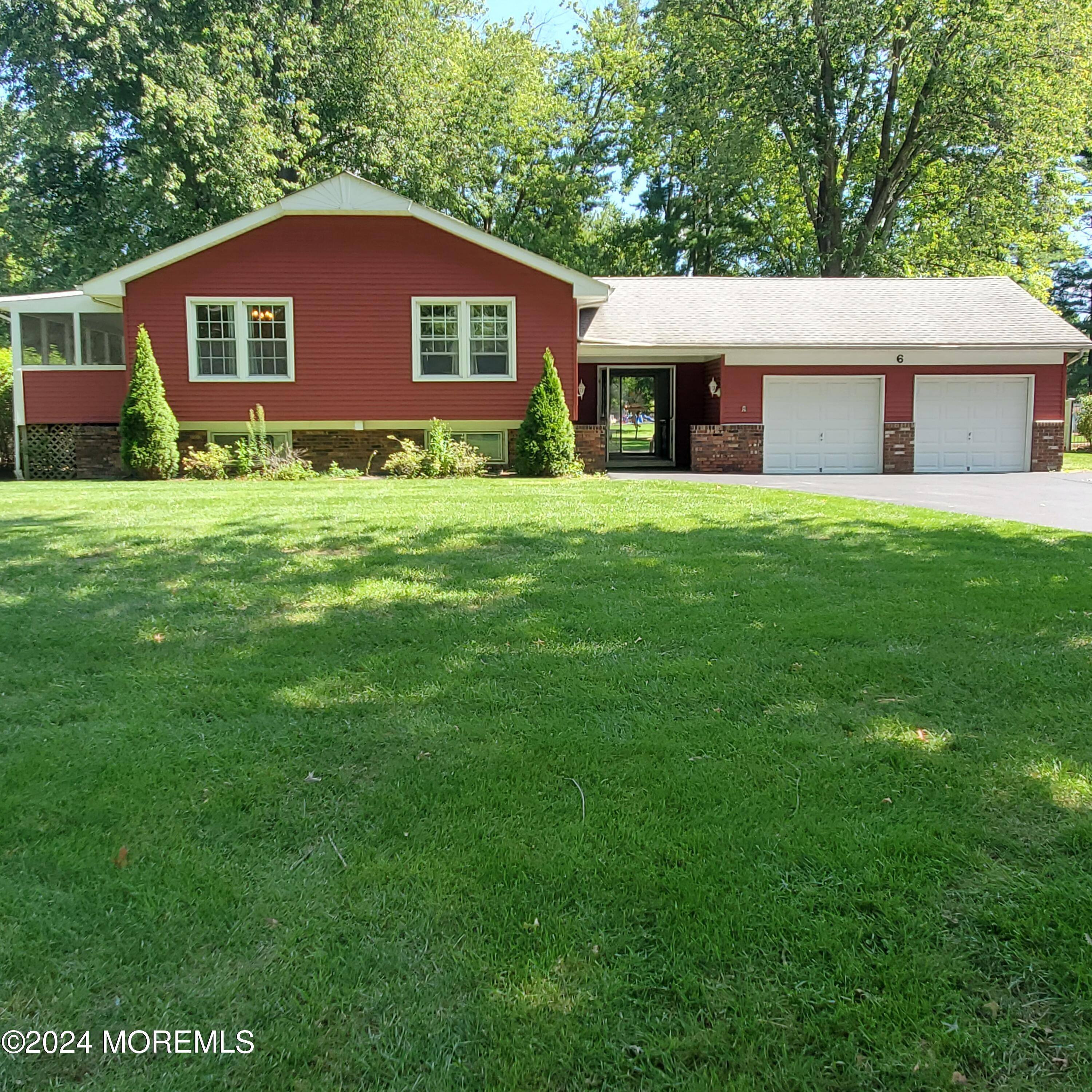 6 Jamestown Road Manalapan, NJ 07726 - Photo 2 of 34 20240822_115456