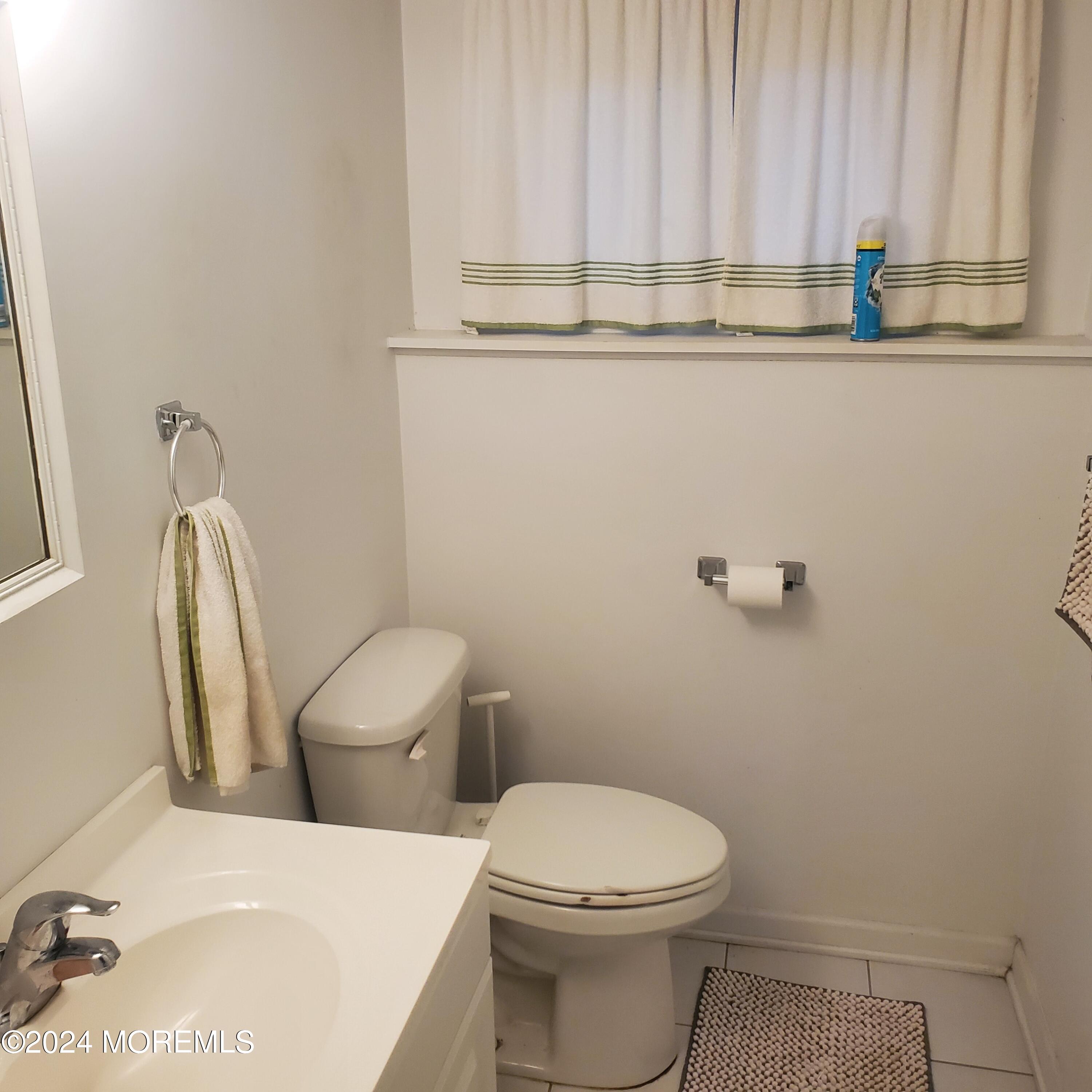 6 Jamestown Road Manalapan, NJ 07726 - Photo 24 of 34 20240822_112955