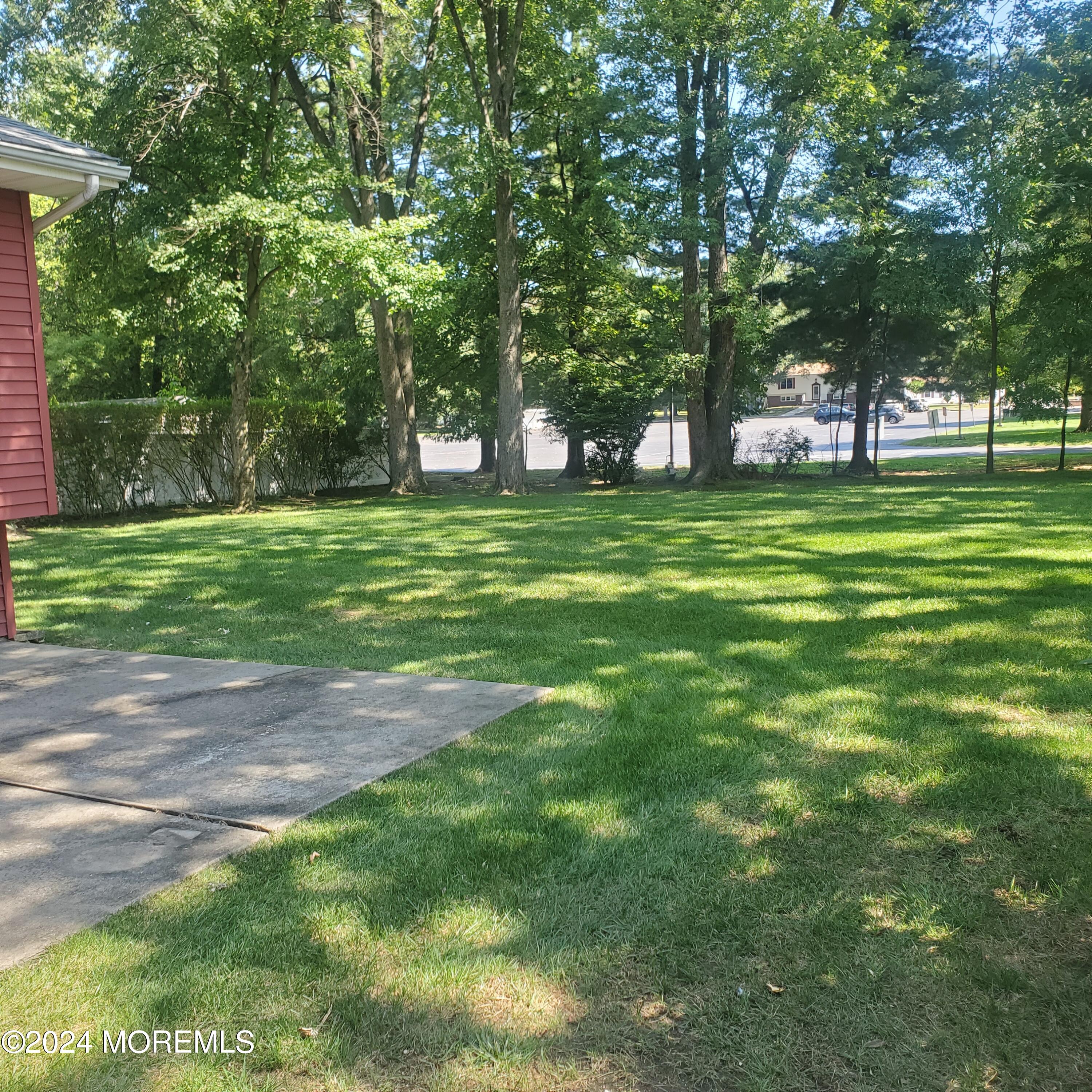 6 Jamestown Road Manalapan, NJ 07726 - Photo 34 of 34 20240822_113227