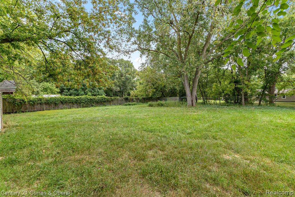 537 Helen Street Inkster, MI 48141 - Photo 21 of 29 Gallery Image 21