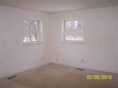 12480 Lillie Road Byron, MI 48418 - Photo 7 of 11 20186499-6.JPG