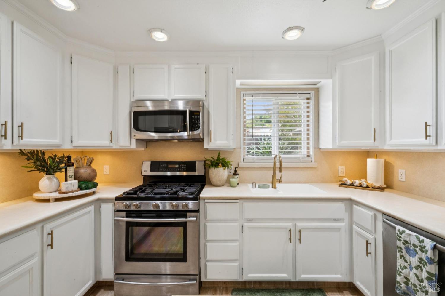 2335 Shawn Drive San Pablo, CA 94806 - Photo 19 of 78