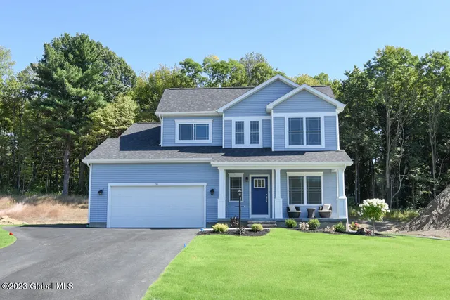 $566,895 | 2 Hunter Court, Milton, NY 12020
