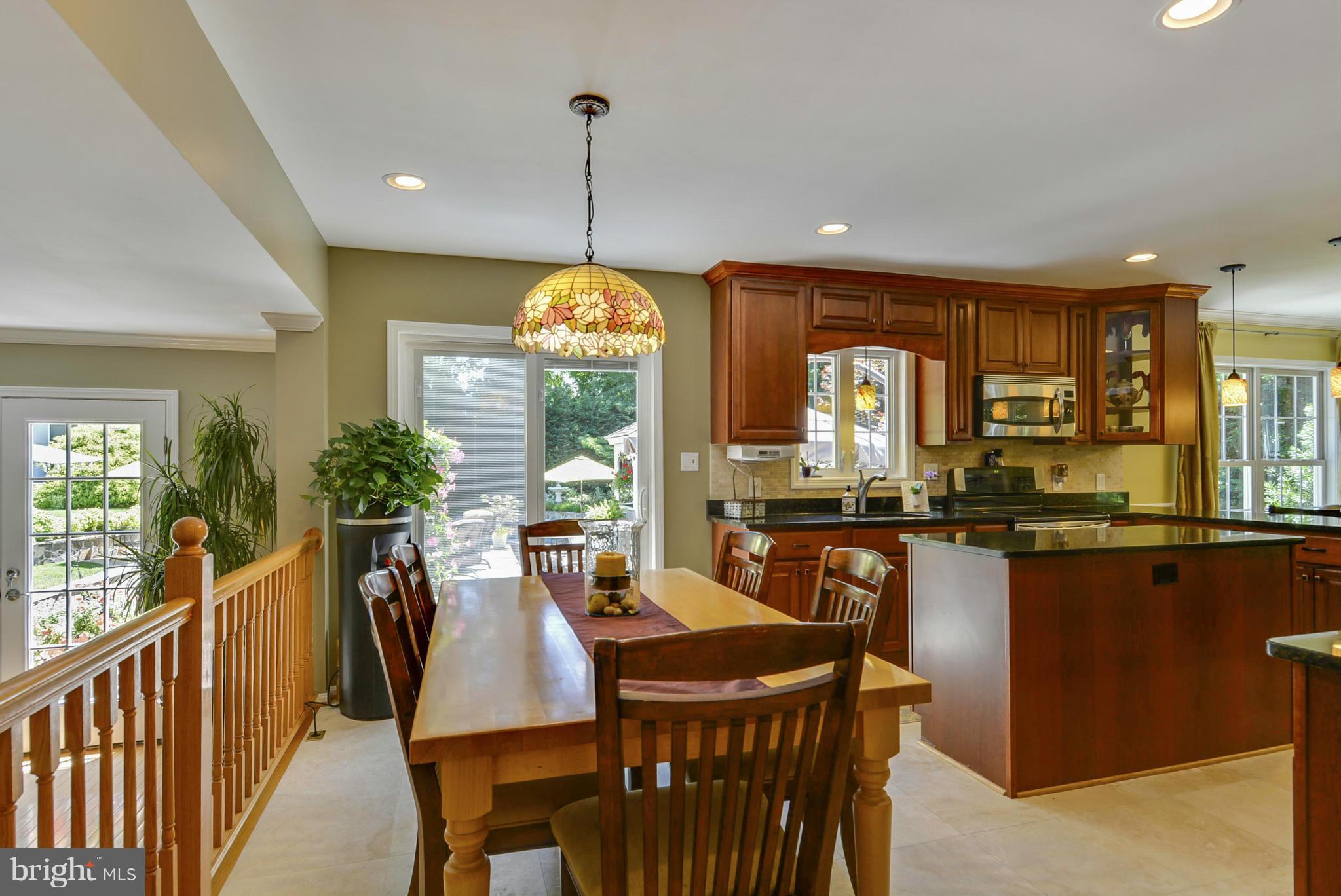 14631 Good Hope Road Silver Spring, MD 20905 - Photo 11 of 28 Large Eating Space in Kitchen