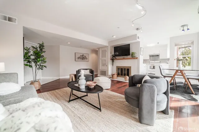 $718,000 | 3855 Carter Drive, Unit 101, South San Francisco, CA 94080