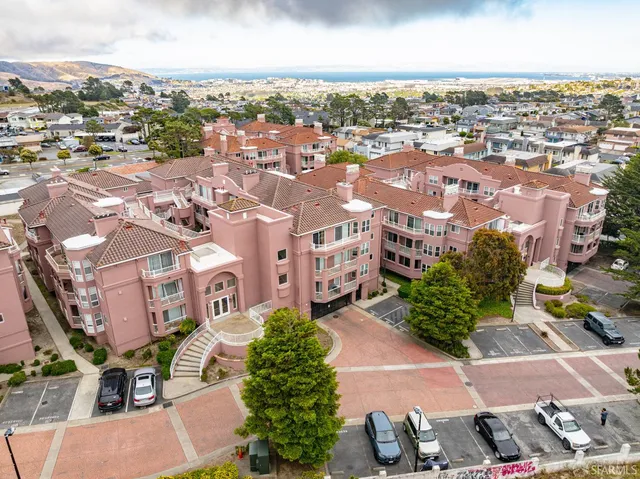 $718,000 | 3855 Carter Drive, Unit 101, South San Francisco, CA 94080