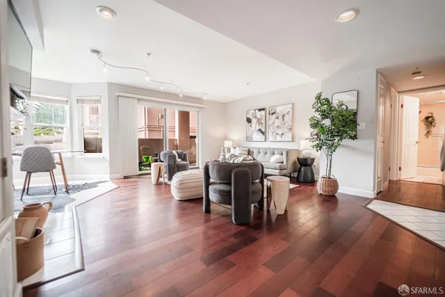 $718,000 | 3855 Carter Drive, Unit 101, South San Francisco, CA 94080