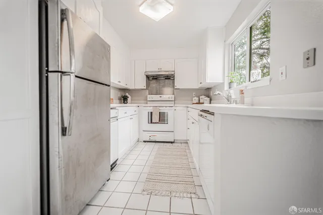 $718,000 | 3855 Carter Drive, Unit 101, South San Francisco, CA 94080
