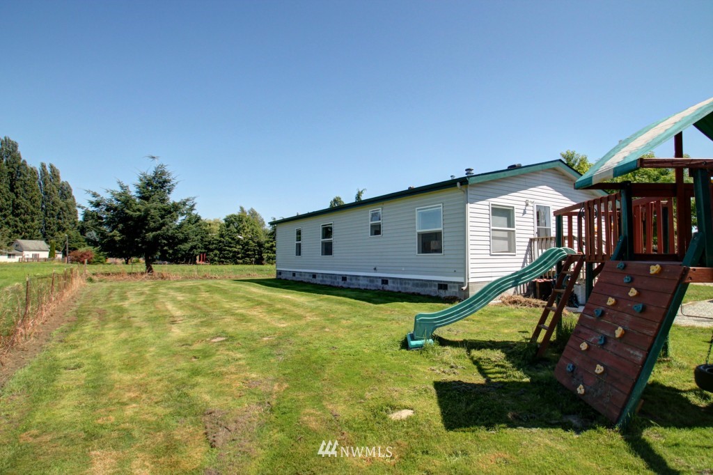 17551 Bennett Road Mount Vernon, WA 98273 - Photo 19 of 25