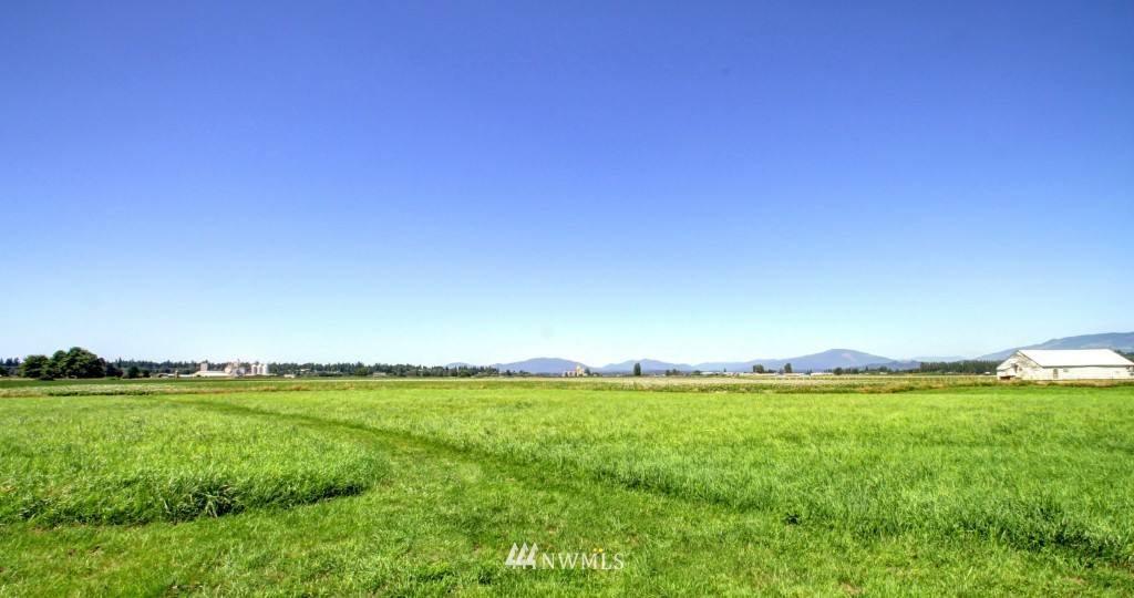 17551 Bennett Road Mount Vernon, WA 98273 - Photo 20 of 25
