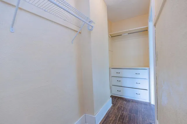 $155,000 | 902 White Street, Jackson, MN 56143