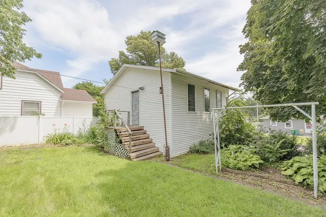 $155,000 | 902 White Street, Jackson, MN 56143