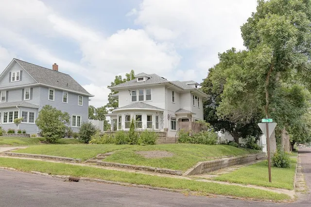 $155,000 | 902 White Street, Jackson, MN 56143