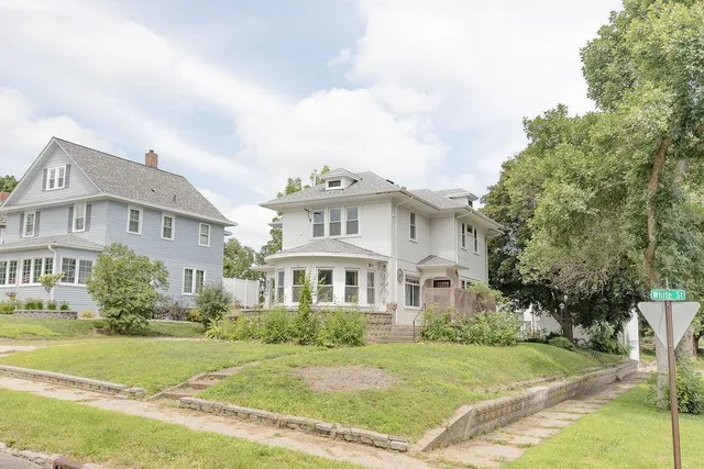 $155,000 | 902 White Street, Jackson, MN 56143