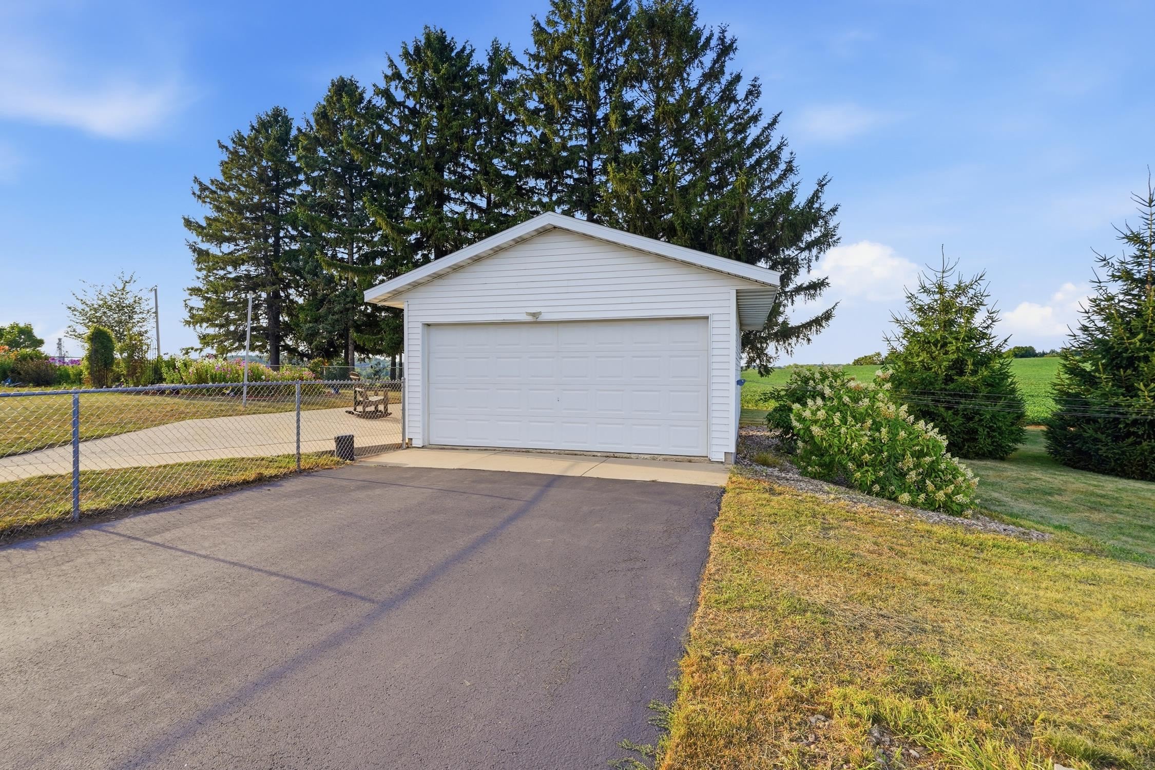 2480 Nora Road Cottage Grove, WI 53527 - Photo 40 of 50