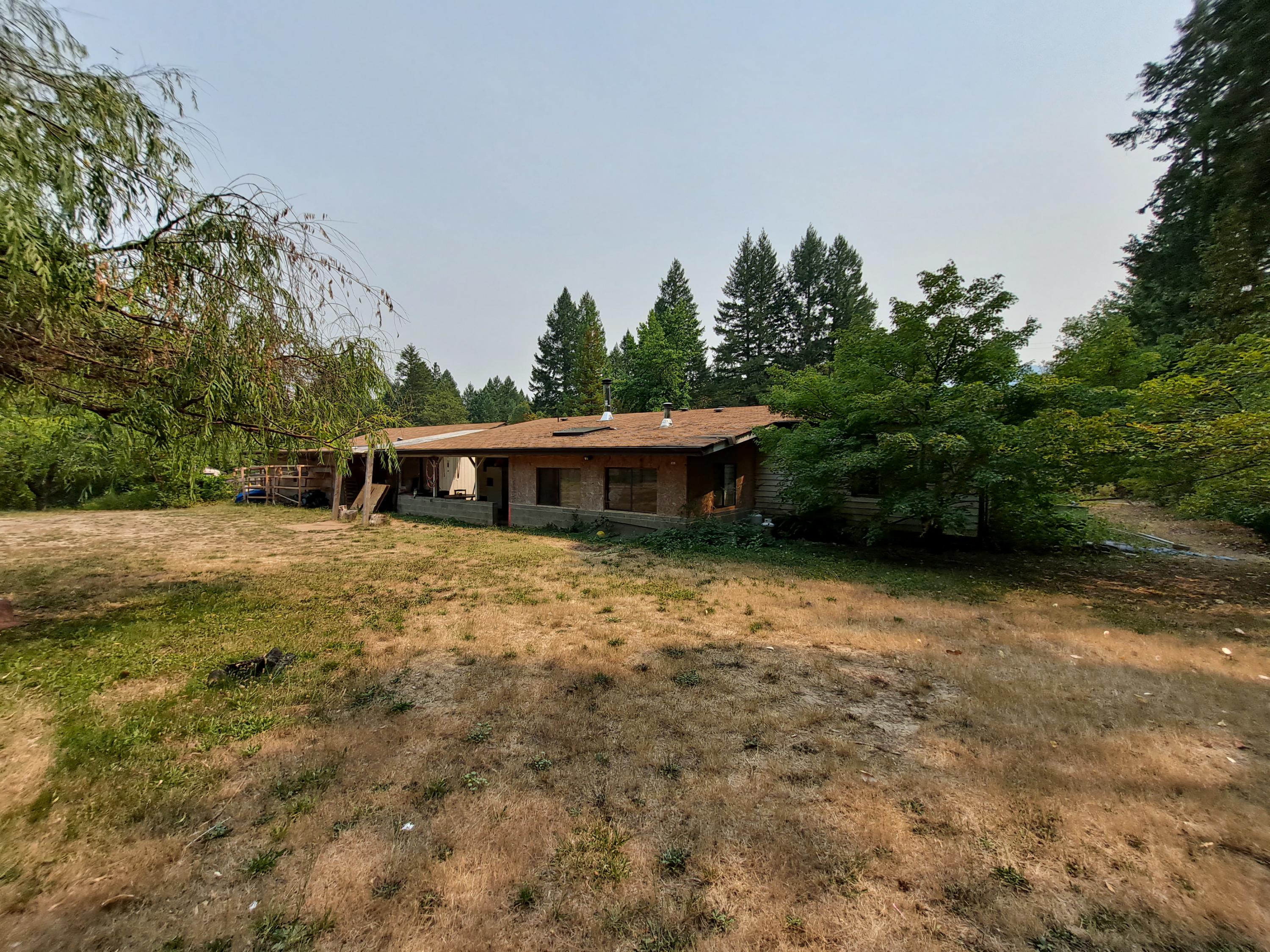 1230 Kincaid Road Williams, OR 97544 - Photo 27 of 36 Back yard