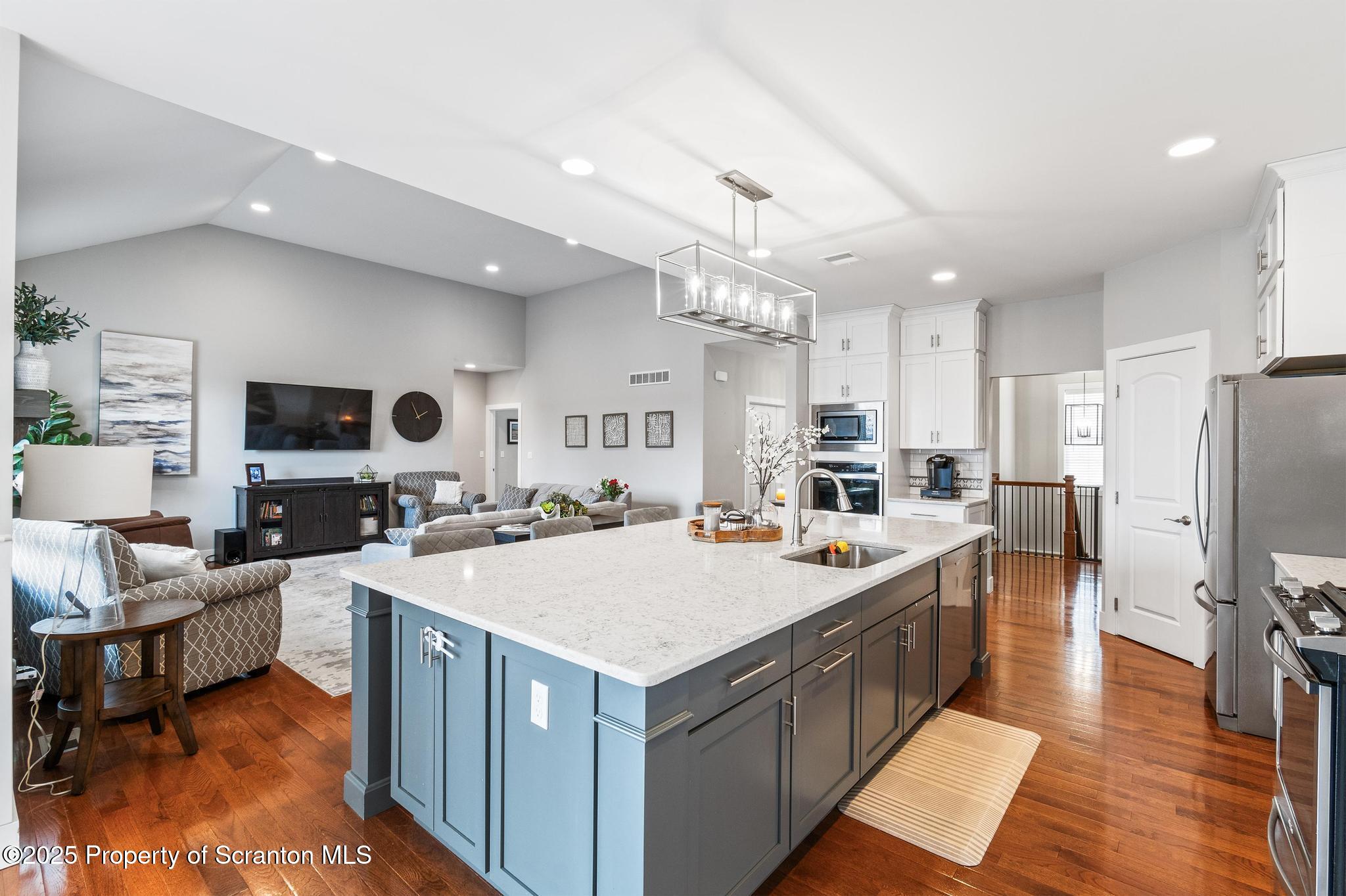 15 Stonehill Road Old Forge, PA 18518 - Photo 11 of 68 PS 4