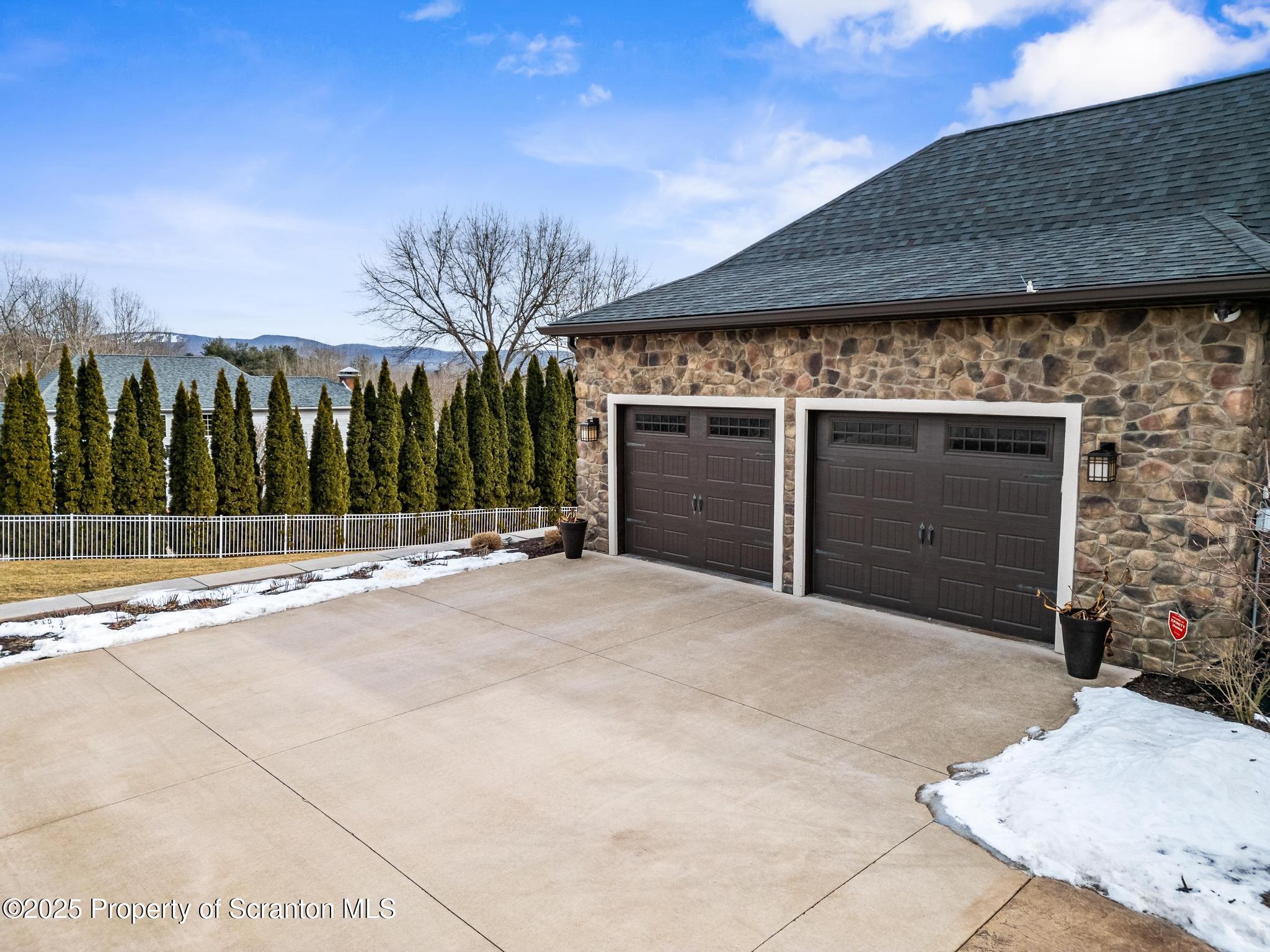 15 Stonehill Road Old Forge, PA 18518 - Photo 59 of 68 DJI_0302